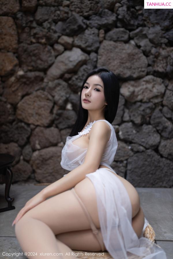  [XiuRen]高清写真图 2024.01.30 No.8038 谭小灵 美腿丰腴第38张图片